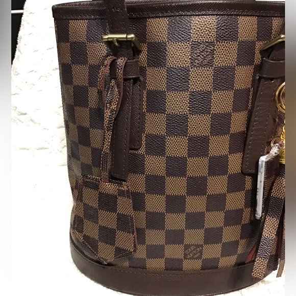 Louis Vuitton Damier Marais Bucket Shoulder Bag - Picture 6 of 16